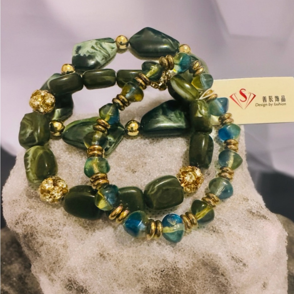 0113 Green and Gold Beaded Bracelet Set